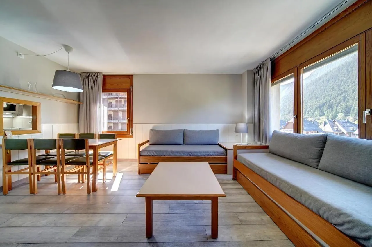 Apartamentos Solneu Бакейра-Берет Испания